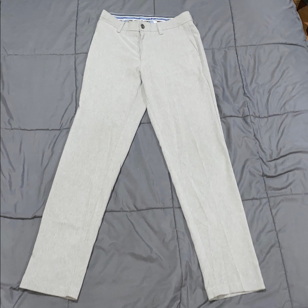 Haggar Stylish Light Gray slim fit coolright preformance flex dress pants 29x32